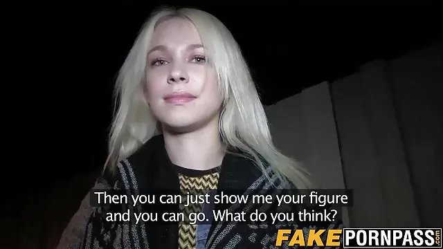 XXX hiçbir kayıt Megan Salinas önünü açık mature milf olgun yayıyor