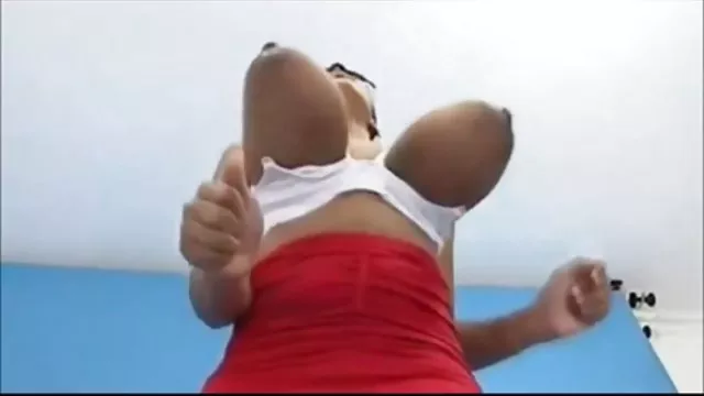 XXX hiçbir kayıt Sevimli dolgunlaştırıcı aldı ve milf porno su