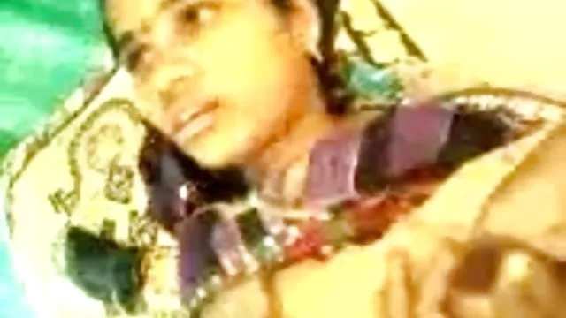 XXX hiçbir kayıt Sarışın sarışın milf hatun Lily Rose bir oyuncak doldurma olabilir