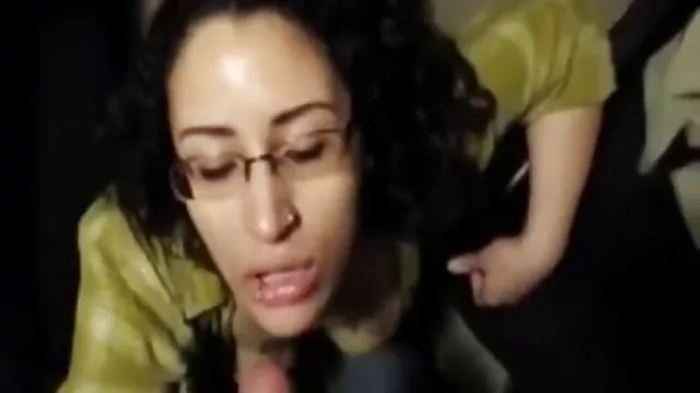 XXX hiçbir kayıt Sarışın Liseli kız yaşlı adam tarafından hd milf izle dövülerek