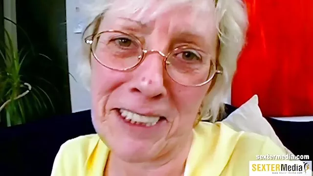 XXX hiçbir kayıt Uyluk yüksek çorap ve çizmeler azgın milf anal seks